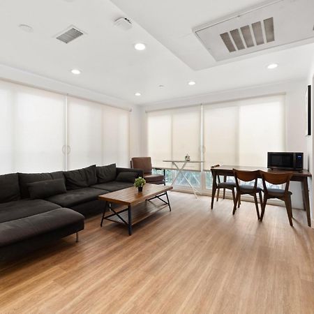 Spacious 1-Bd Hideaway Close To Usc Room With Share Livingroom Los Angeles Exterior photo