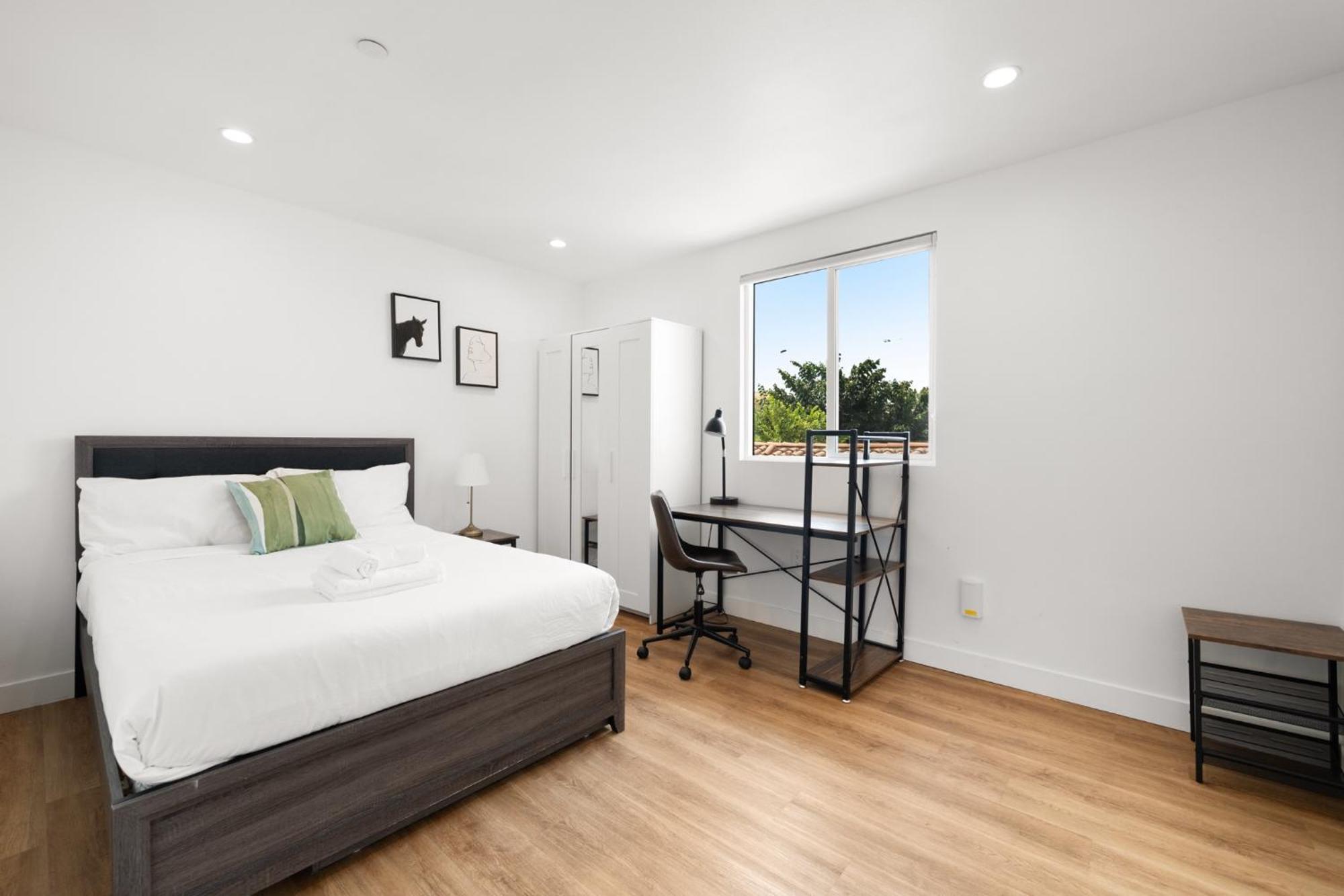 Spacious 1-Bd Hideaway Close To Usc Room With Share Livingroom Los Angeles Exterior photo